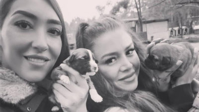 Großer Beitrag von zwei jungen Mädchen in Deutschland